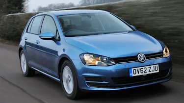 VW Golf 2.0 TDI SE front action