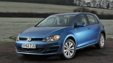 Volkswagen Golf front three-quarters