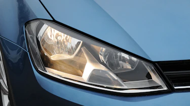 VW Golf 2.0 TDI SE light detail