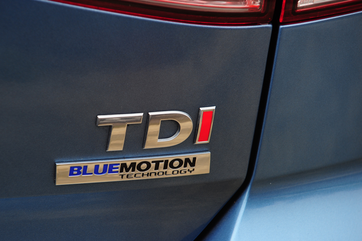 VW Golf 1.6 TDI SE badge