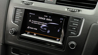 VW Golf 1.6 TDI SE display