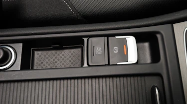 VW Golf 1.6 TDI SE parking brake
