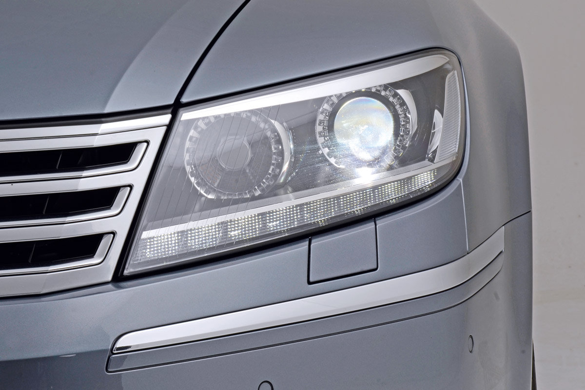 Used Volkswagen Phaeton lights