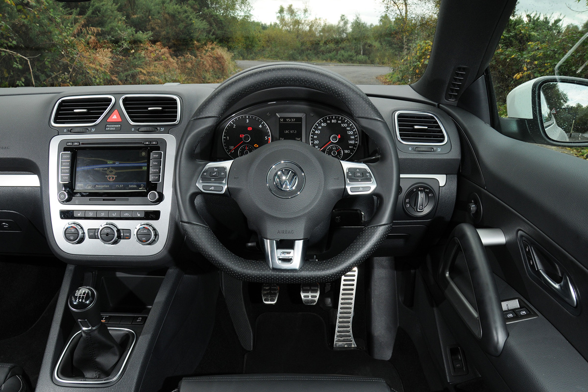 Volkswagen Scirocco R Line interior