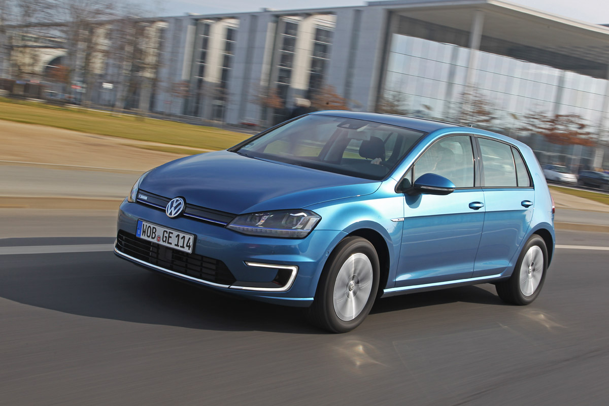 Volkswagen e-Golf 2014 right front