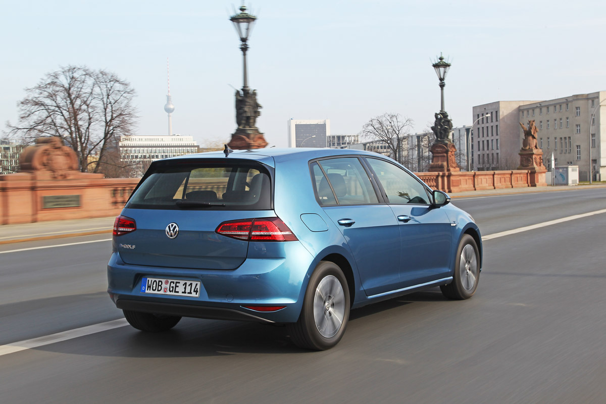 Volkswagen e-Golf 2014 right rear