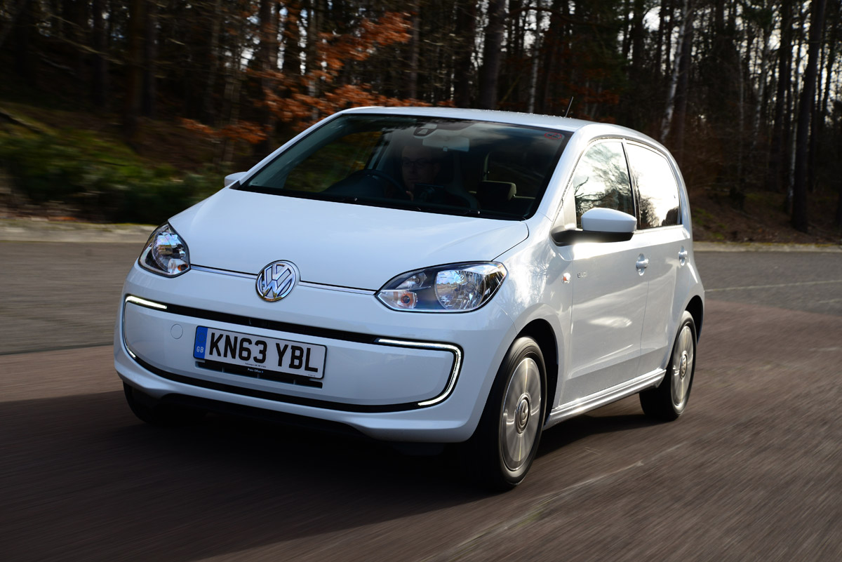 Volkswagen e-up front tracking