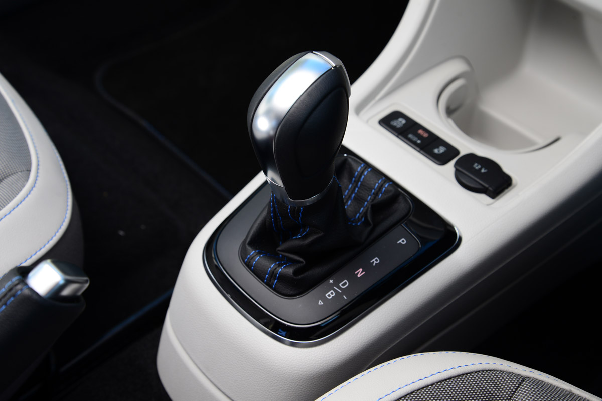 Volkswagen e-up gearstick