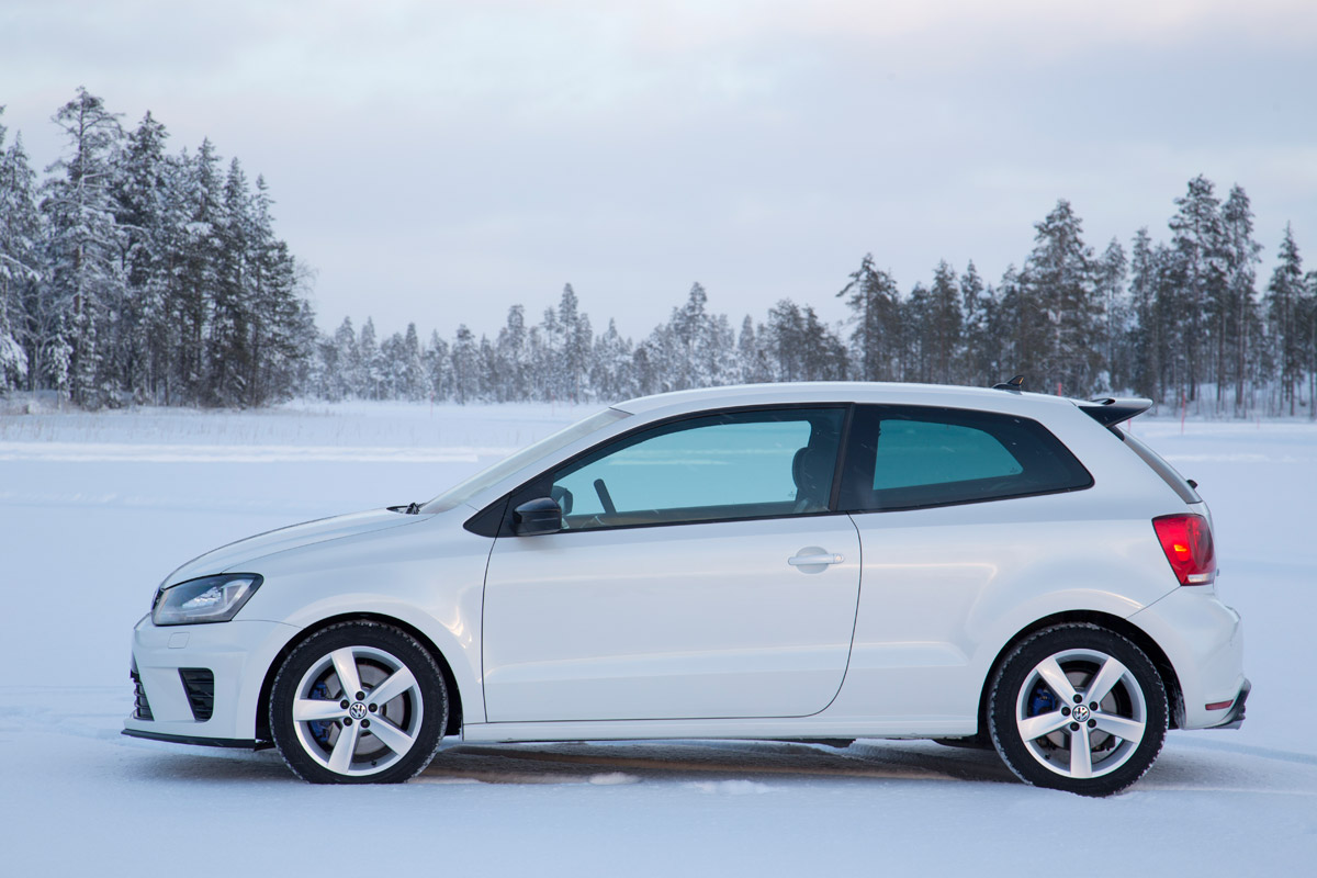 Volkswagen Polo R white side
