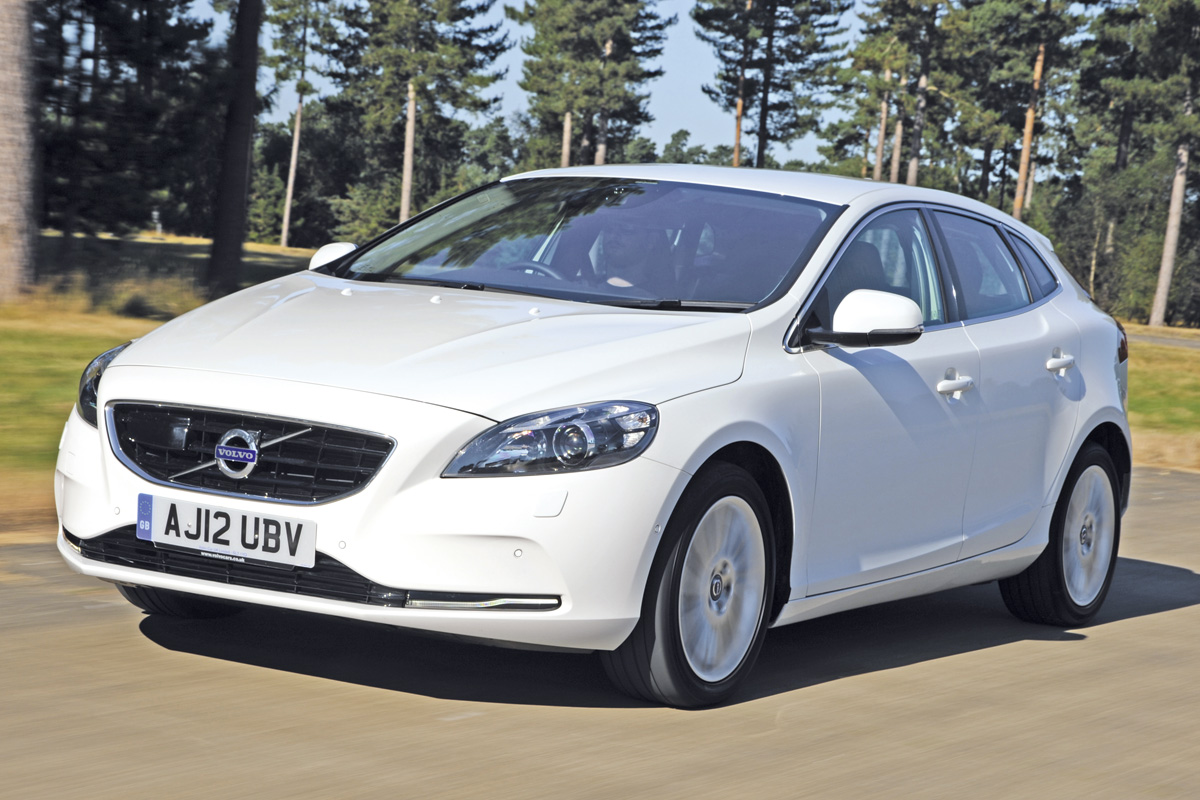 Volvo V40 front tracking