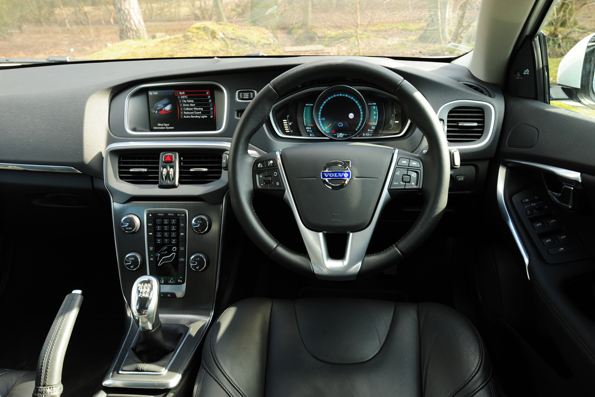 Volvo V40 interior