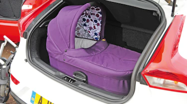 Volvo V40 boot