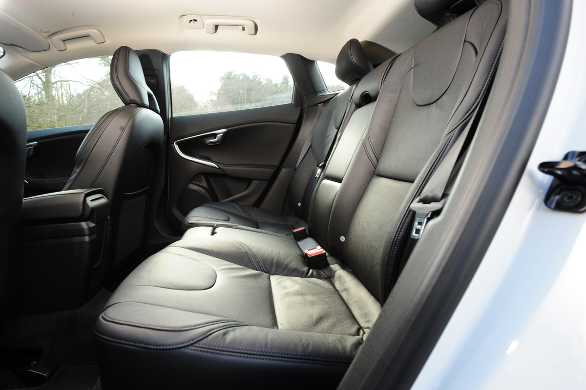 Volvo V40 rear seats