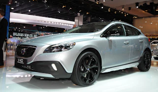 Volvo V40 Cross Country front