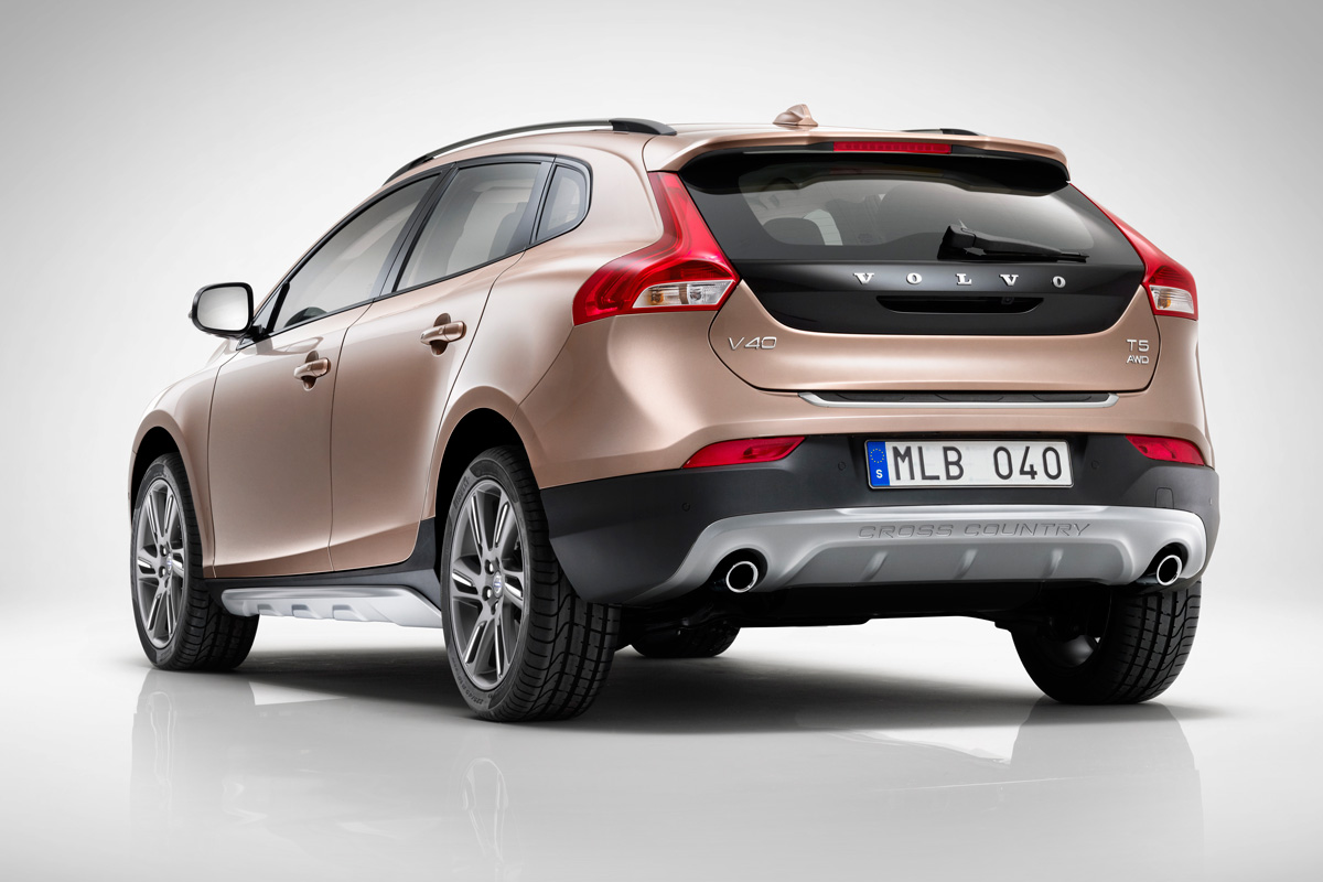 Volvo V40 Cross Country rear