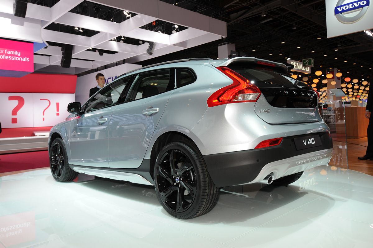 Volvo V40 Cross Country rear