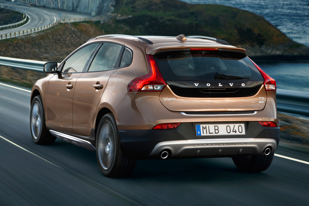 Volvo V40 Cross Country prices rear