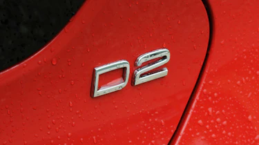 Volvo V40 D2 badge