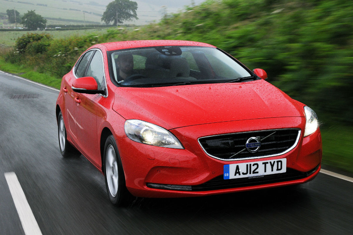 Volvo V40 D2 front tracking