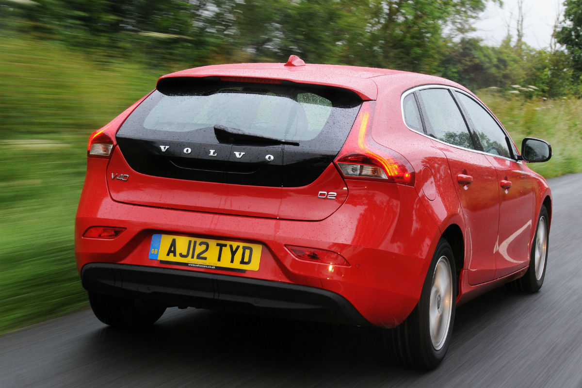 Volvo V40 D2 rear tracking
