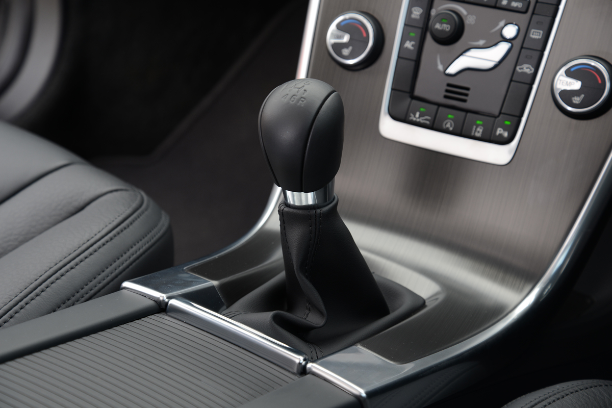 Volvo XC60 front gear
