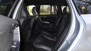 Volvo XC60 R-Design D4 2014 rear seats