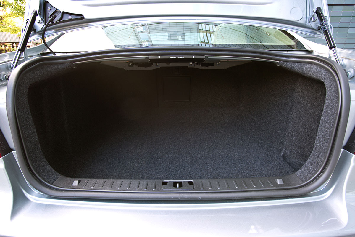 Volvo S80 Boot
