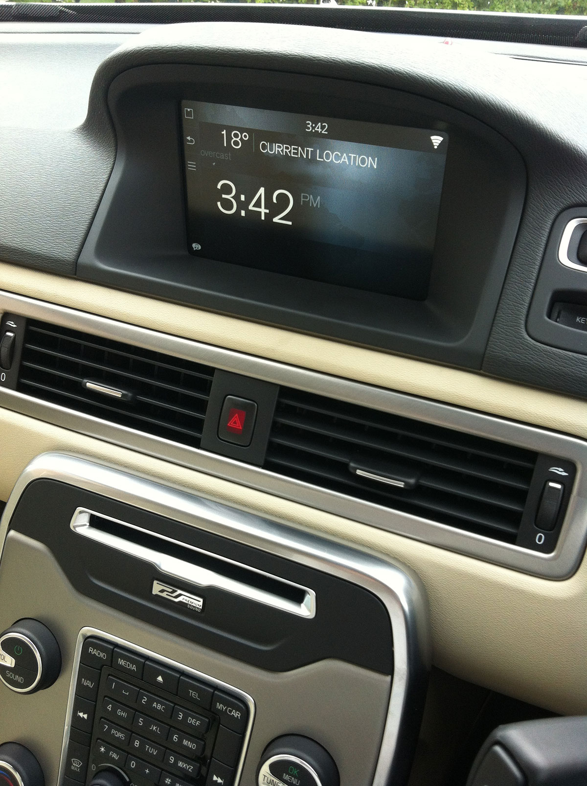 Volvo S80 Screen