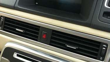 Volvo S80 Screen