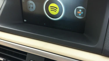 Volvo S80 Screen
