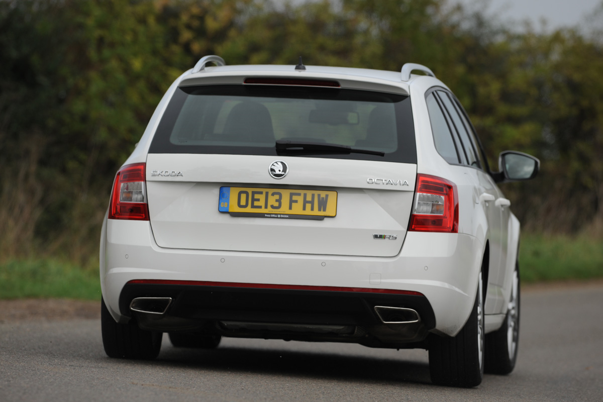 Skoda Octavia vRS rear 