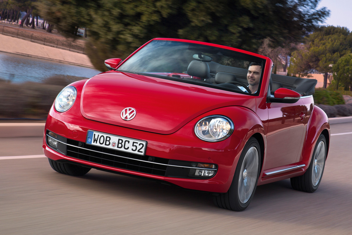 Volkswagen Beetle Cabriolet front cornering