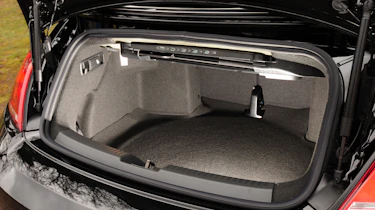 Volkswagen Beetle Cabriolet boot