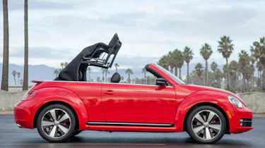 Volkswagen Beetle Cabriolet roof mechanism