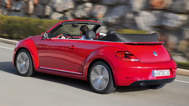 Volkswagen Beetle Cabriolet rear tracking