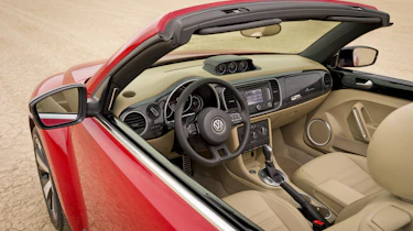 Volkswagen Beetle Cabriolet interior