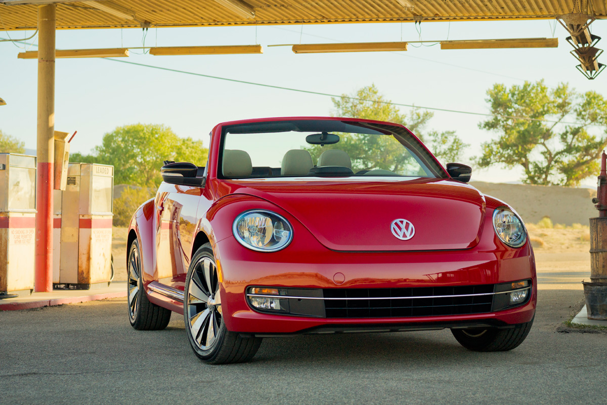 Volkswagen Beetle Cabriolet side