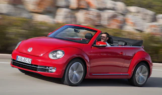 VW Beetle Cabriolet 2.0 TDI side