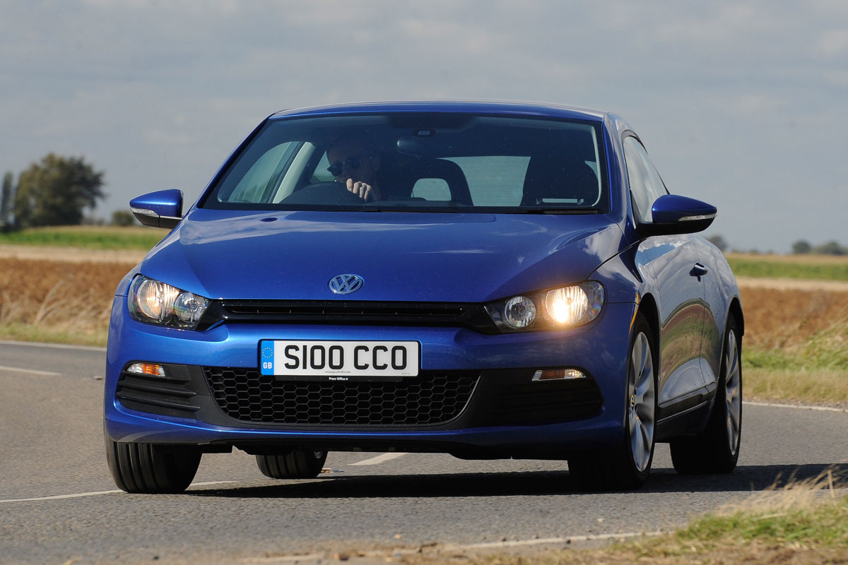 Volkswagen Scirocco front cornering
