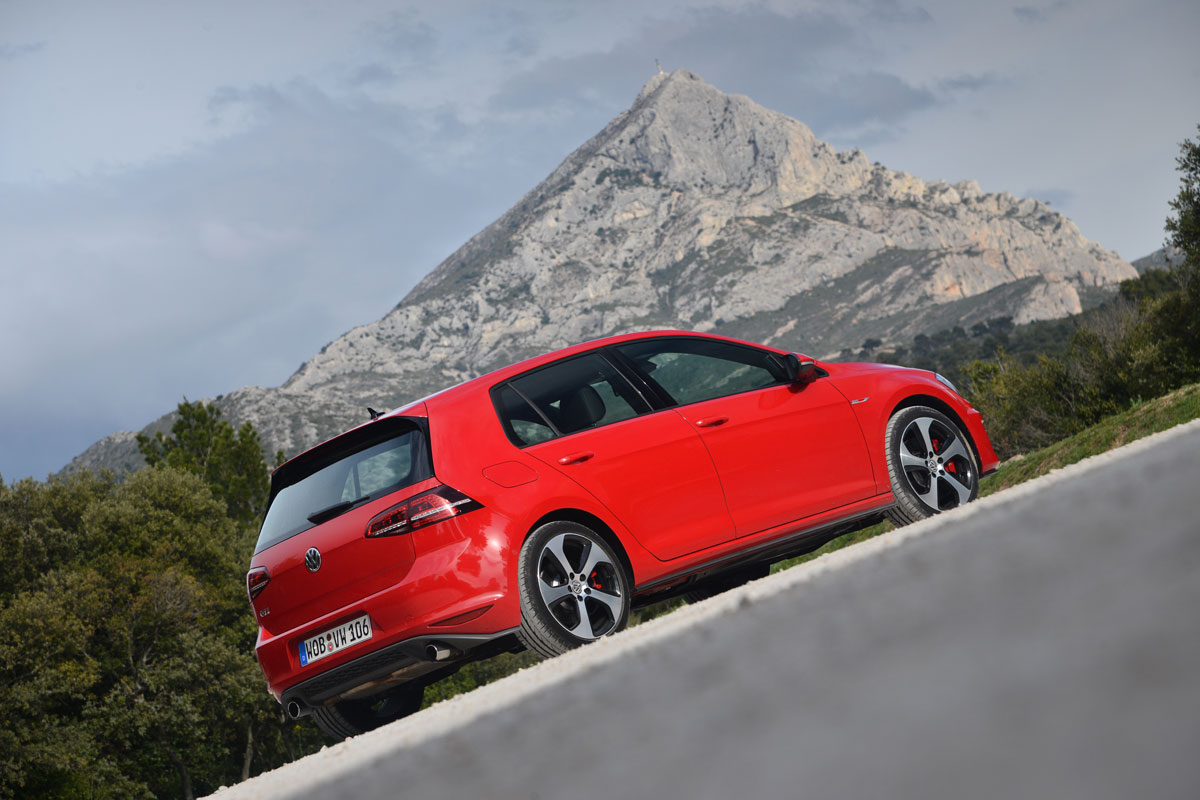 Volkswagen Golf GTI rear static