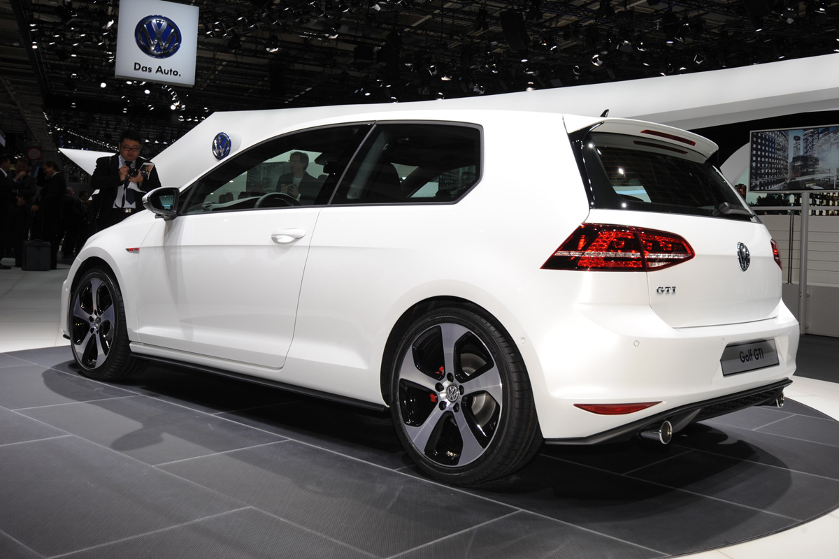 VW Golf GTI concept rear three-quarters