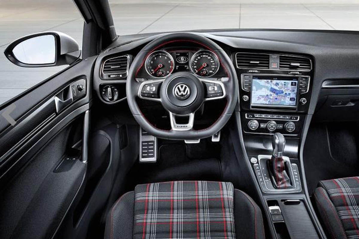 VW Golf GTI interior