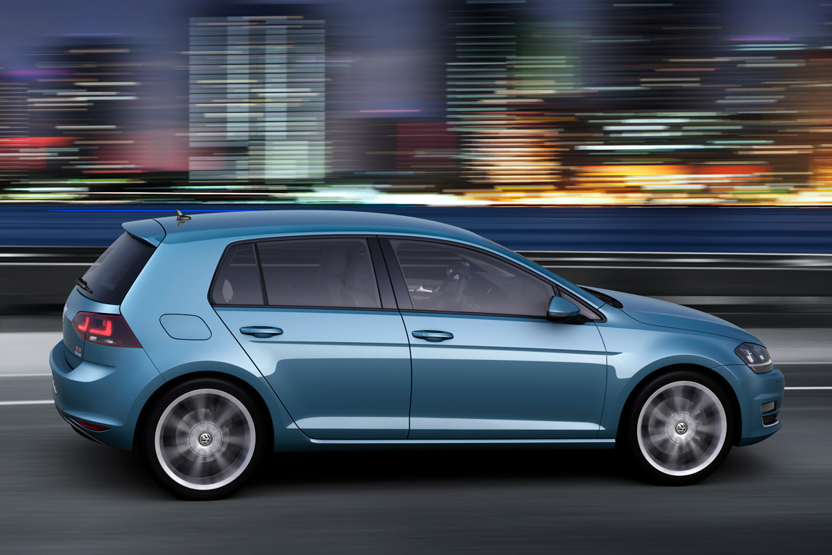 VW Golf Mk7 side action blue