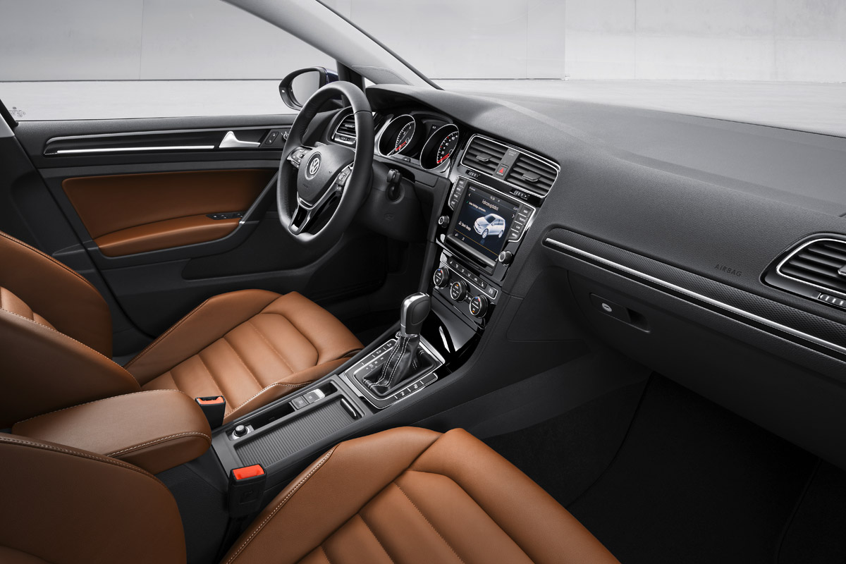 VW Golf Mk7 front tan interior