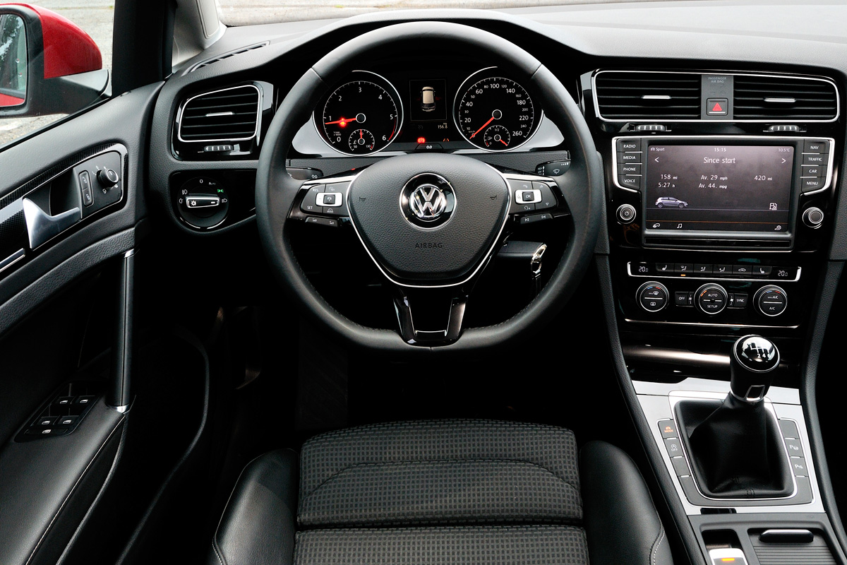 Volkswagen Golf Mk7 interior