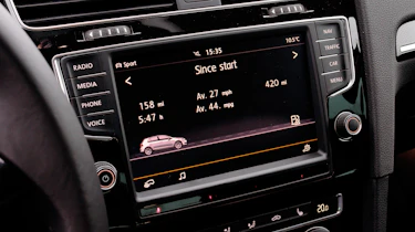 Volkswagen Golf Mk7 display