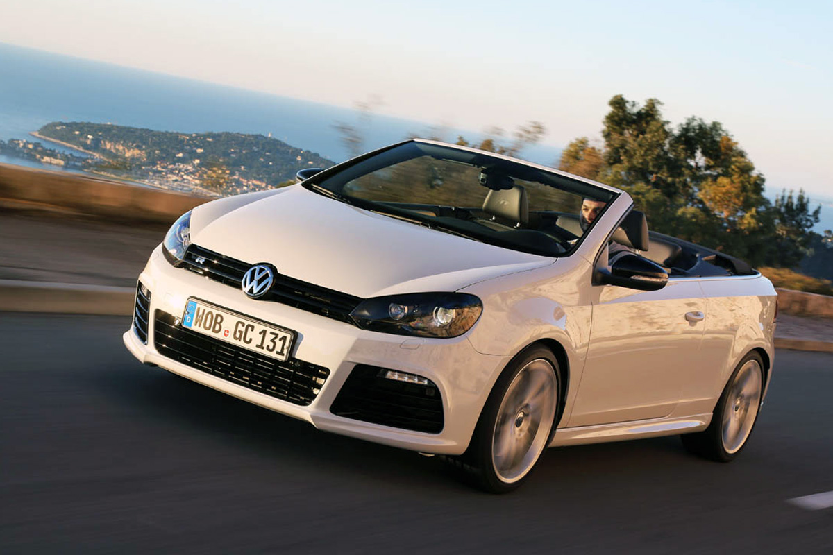 VW Golf R Cabriolet front tracking