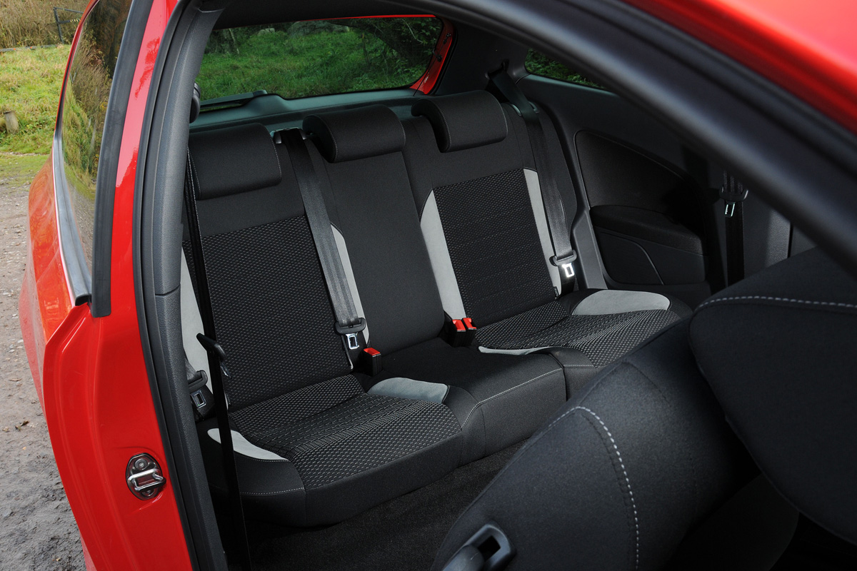 Volkswagen Polo R Line rear seats