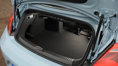 VW Beetle Cabriolet boot