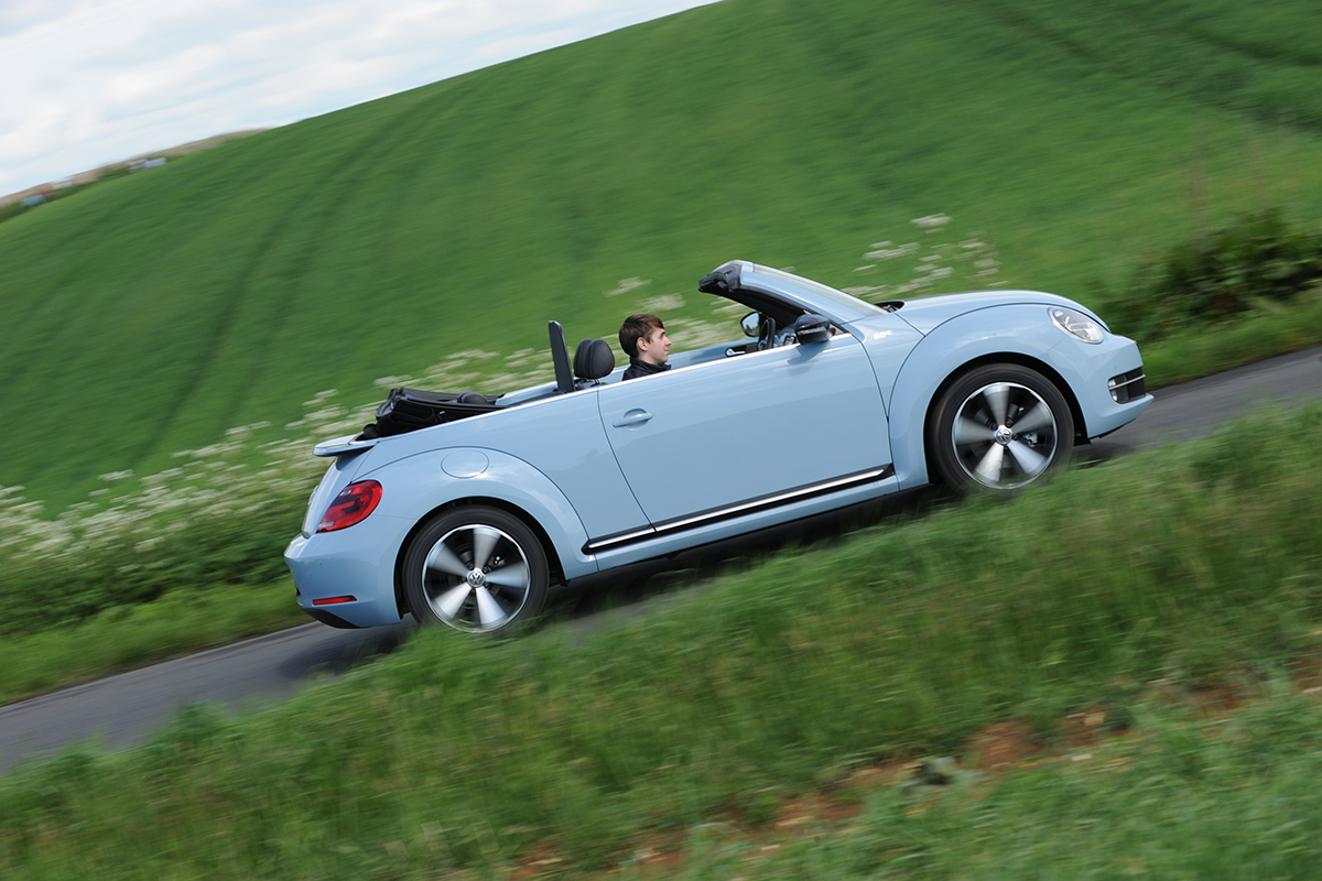 VW Beetle Cabriolet profile